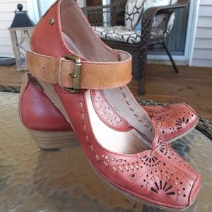 Pikolinos Leather Shoes Size 39